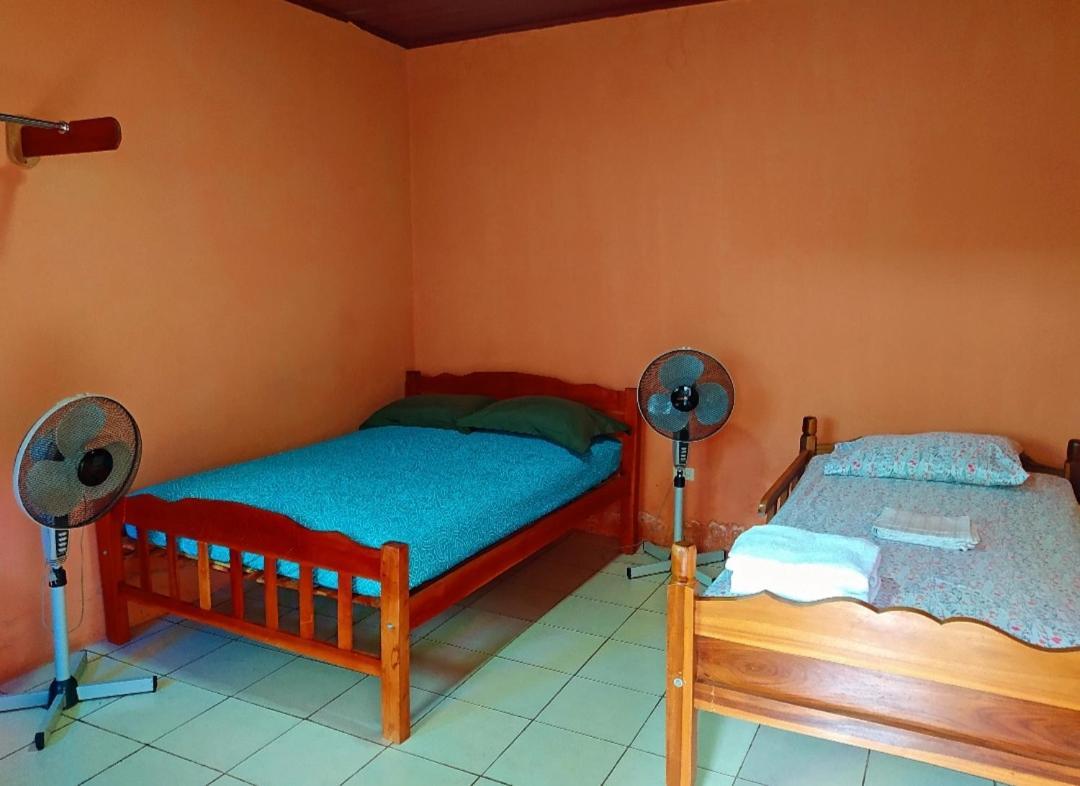 Rustic House Hostel Мойогальпа Экстерьер фото